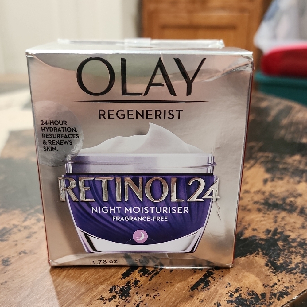 Olay Retinol 24-Night Moisturizer New In Box!